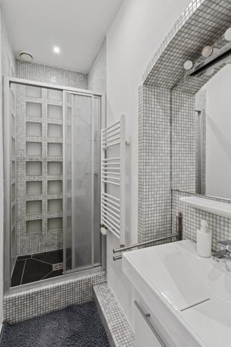 Apartment für 13 Gäste, 5 Schlafzimmer, 2 Bäder, 2 Loggia's, Leipzig Zentrum Ost, Lipsia (foto 8)