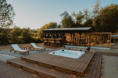Instalações, Boho chic oasis by Casa Oso with pool, spa and views in Ahwahnee (CA)