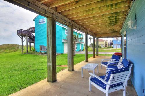 Coastal Casa (Lost Colony #24) Home - image 2