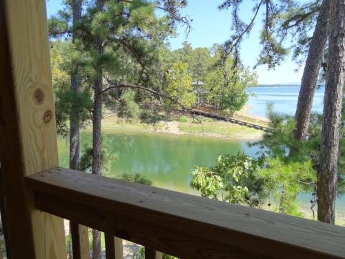 C22, a luxury, three bedroom, three bath Harbor North cottage overlooking the lake cottage, Mount Ida (zdjęcie 5)