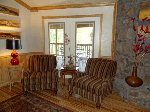 C22, a luxury, three bedroom, three bath Harbor North cottage overlooking the lake cottage, Mount Ida (zdjęcie 9)