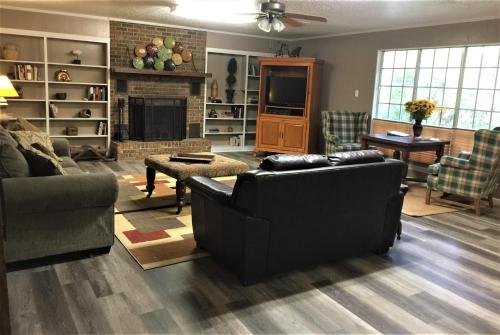 VGL - Mountain Harbor's four bedroom house, Mount Ida