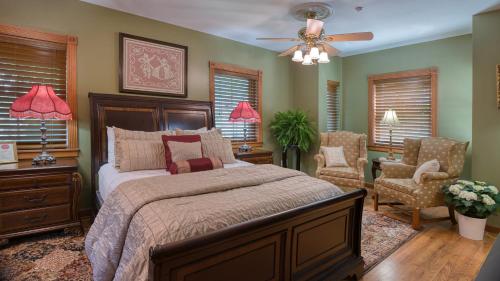 Cedar House Inn