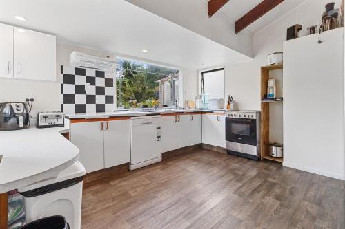 Riverside Accommodation 5