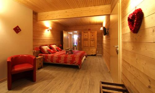 Chambres d'hôtes Couleurs Bois & Spa - image 8