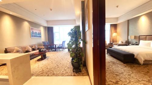 Holiday Inn Foshan Nanhai Central, an IHG Hotel