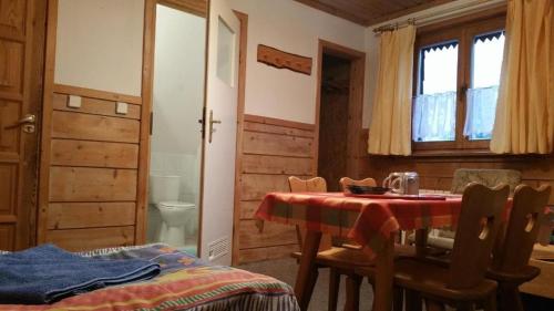 Pokoje Gościnne i Duży Domek Camp Harenda Zakopane z epickim widokiem na Tatry i Giewont, Zakopane (zdjęcie 9)