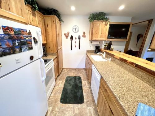 141 Premium Condo - image 7