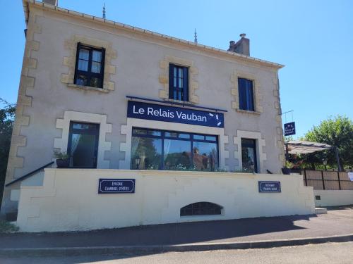 LE RELAIS VAUBAN chambre d'hôte Pouilly
