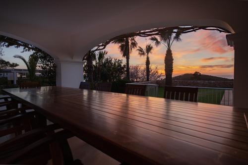 Villa Can Joan I - Fantastic Sunset Views and Family Friendly -