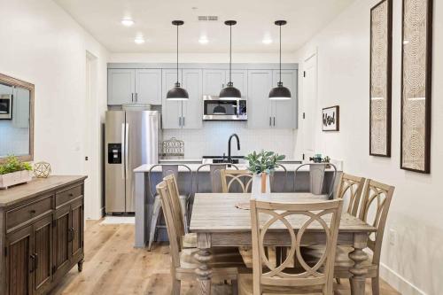 Desert Color's Sunshine and Sage 81 condo - image 5