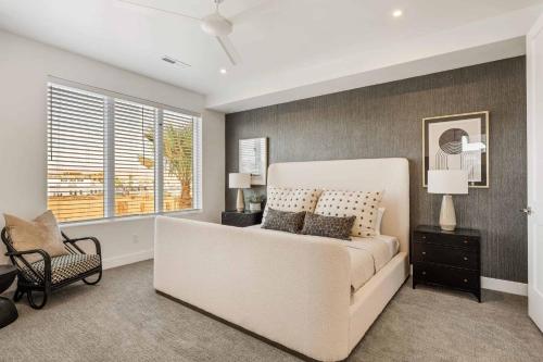 Waters Edge home - image 8