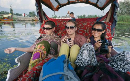 Houseboat Zaindari Palace