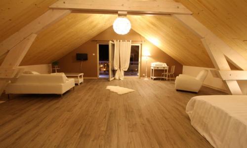 Chambres d'hôtes Couleurs Bois & Spa - image 7