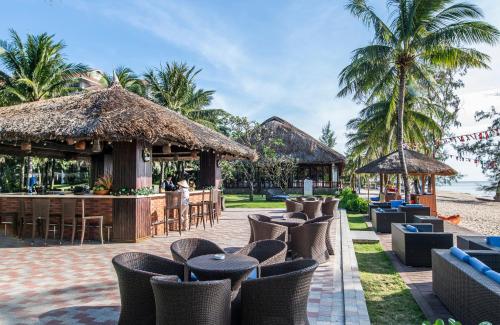 Bar/lounge, Vinpearl Resort & Spa Phú Quốc in Phu Quoc Island