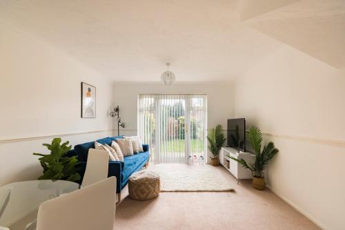 Surrey Stays - 2Bed house, 2 parking spaces, RH1, near Gatwick Airport