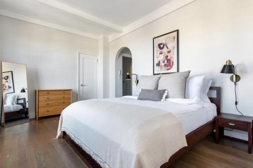 New W Village 2BR w WD Doorman nr Bars NYC-553, New York (Foto 8)