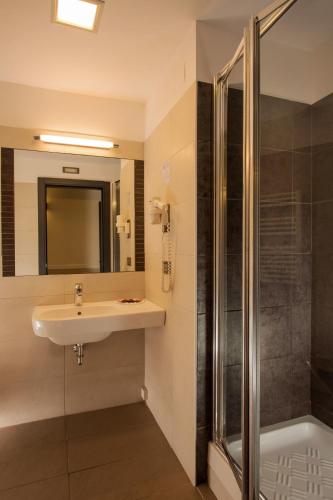 Bathroom, Hotel Artis in Appio Latino