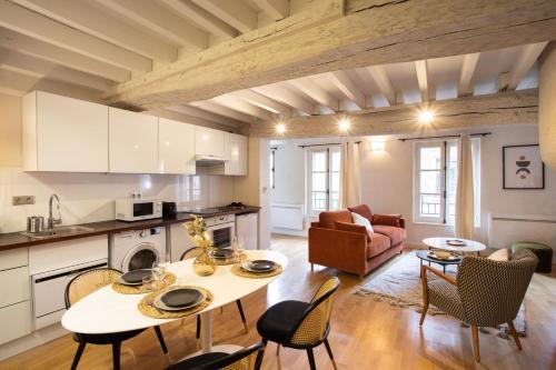 La Tourelle & l'Honoré - 2 appartements dans le Centre historique de Rennes - image 3