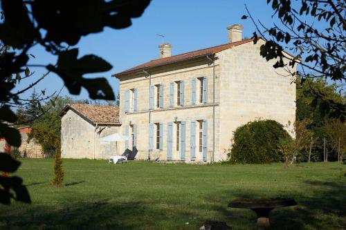 Chateau with vineyard - 5 min from Saint Emilion - Accommodation - Sainte-Terre