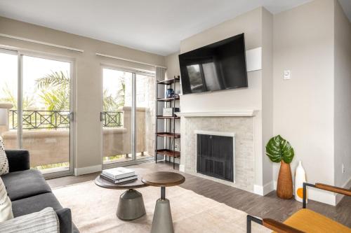 Playa Del Rey 1BR w Pool Gym nr beach LAX LAX-428 in Los Angeles, USA