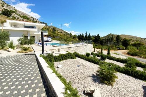 Villa Andrea with private pool & jet pool near Dubrovnik