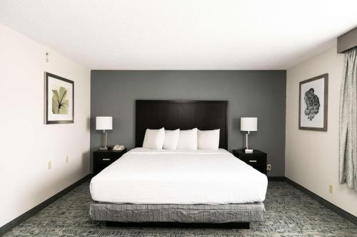 Best Western Inn & Suites San Diego - Zoo/SeaWorld Area 