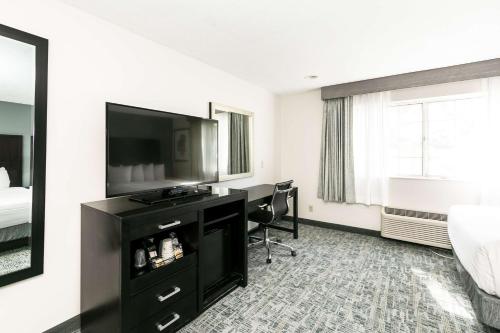 Best Western Inn & Suites San Diego - Zoo/SeaWorld Area 