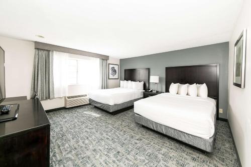 Best Western Inn & Suites San Diego - Zoo/SeaWorld Area 