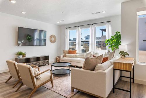 Mavericks Retreat townhouse