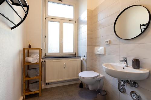 Business & Life Apartment nähe TU, HBF und Oper - SmartTV, MagentaTV und Küche, Chemnitz (foto 6)