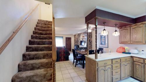 Claim Jumper #4 Townhouse - image 12
