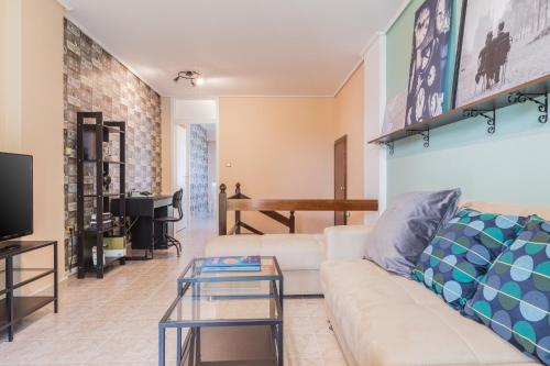 Glyfada 2 bedrooms 4 persons apartment by MPS