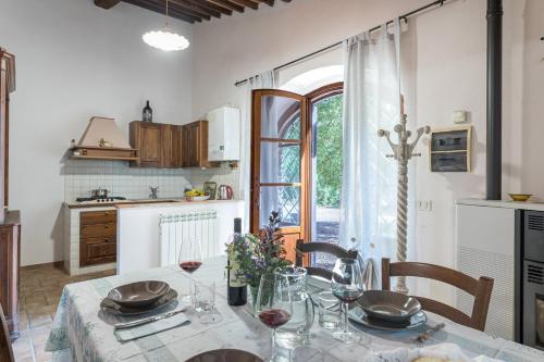 Зручності, Casina nel Bosco in Мурло