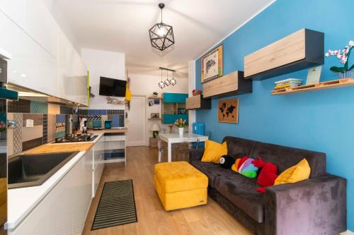  GuestHost - Vanchiglia Sunny Flat in Turin