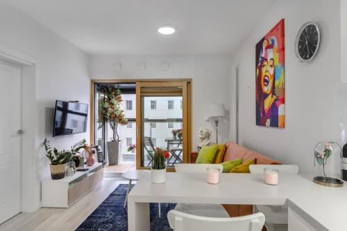 Lumina luxury apartments in Mennica Residence 2