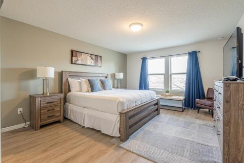 Spacious 5-Bedroom Family Townhome - Disney Magic - image 11