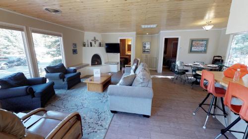 Frees Last Resort House With High Speed Wifi in Red River, USA