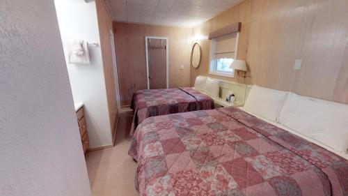 Frees Last Resort House With High Speed Wifi in Red River, USA