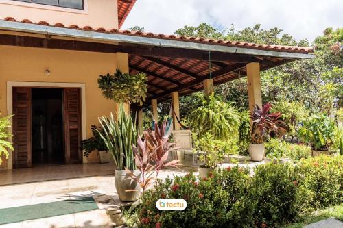 Casa espaçosa na Praia do Presídio por Tactu