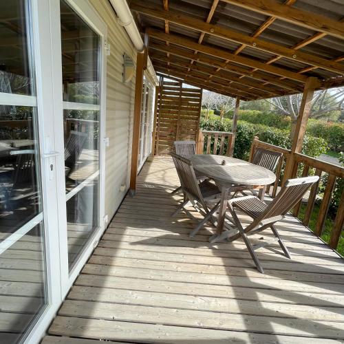 Parc Résidentiel La Listra - Bungalow 4