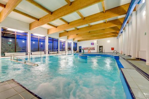 Úszómedence, Ziemowit in Jarnoltowek