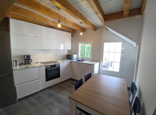 廚房, La Dubanesa in 波亞萊斯德爾奧約