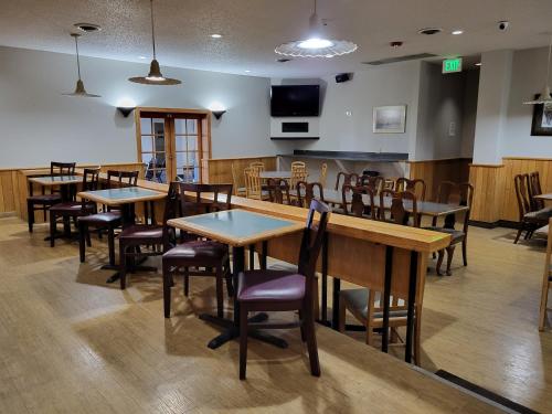 Quality Inn & Suites Canon City - image 23