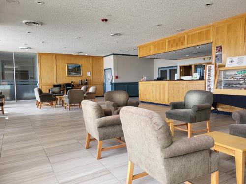Quality Inn & Suites Canon City - image 22