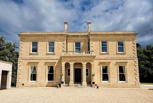 6 Bedroom Luxury Manor House gîte à louer Thatcham