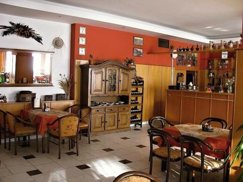 Restaurant, Hotel Vysocina in Chotebor