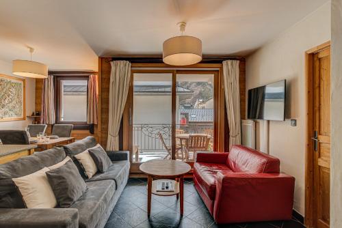 APARTMENT LE PARADIS 2 - ALPES TRAVEL - CENTRAL CHAMONIX (sleeps4-5)