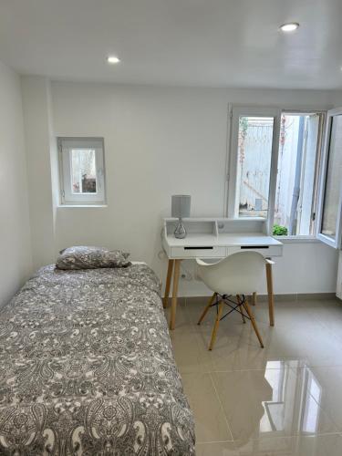 Chambre 14m2 - Location saisonnière - Massy