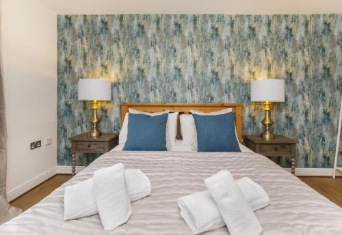 Dixon's Yard Luxurious City Centre Apartment - image 12